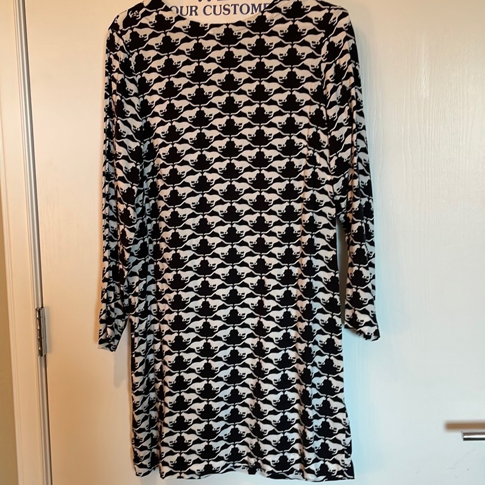 Black and white dress